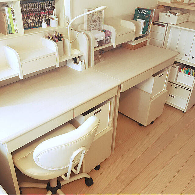 子ども部屋にリビング学習にリモートワークに♡ニトリの机は必需品