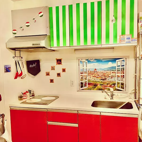 「おうちにいながらほっこりティータイム♡カフェ風インテリアの魅力」の画像