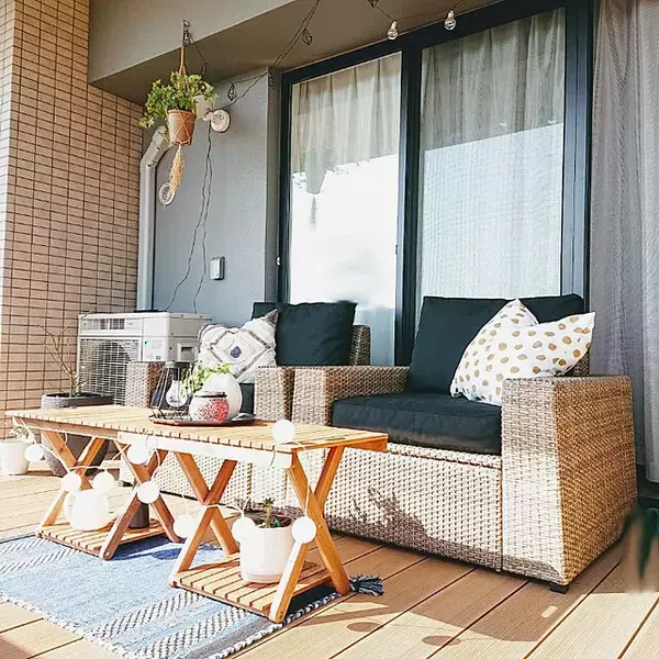 「光と風を感じるくつろぎ空間♪お部屋のように楽しむベランダやバルコニー」の画像