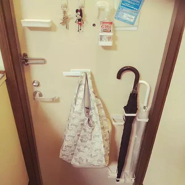 「くっつけてスッキリ片付く♪マグネット収納のアイデア10選」の画像