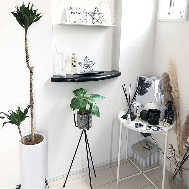 お家のいろんな場所に自由に置いて☆イケアのサイドテーブル活用例