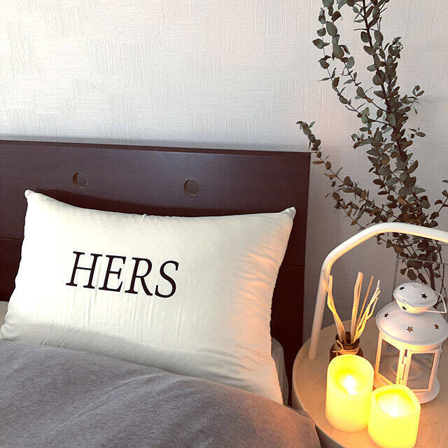 お家のいろんな場所に自由に置いて☆イケアのサイドテーブル活用例