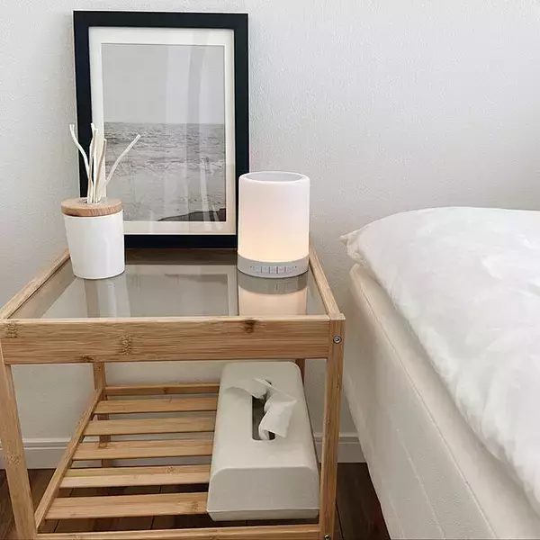 「お家のいろんな場所に自由に置いて☆イケアのサイドテーブル活用例」の画像