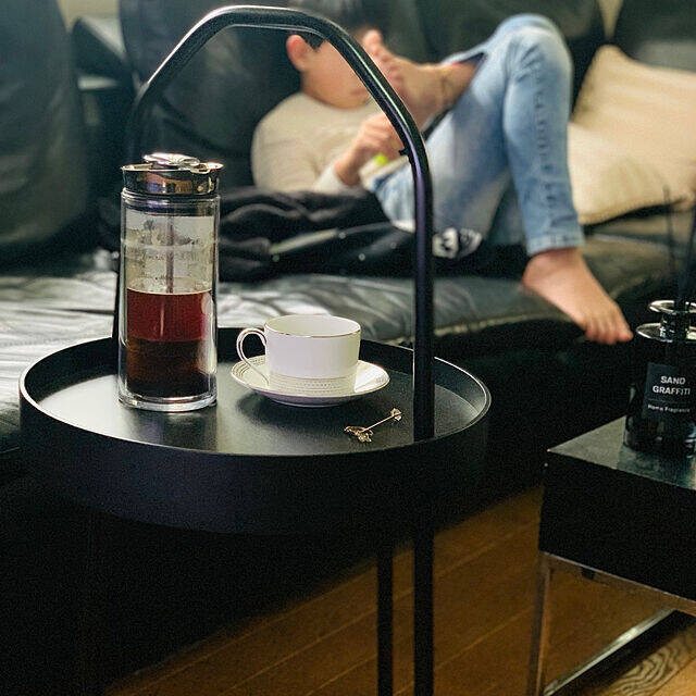 お家のいろんな場所に自由に置いて☆イケアのサイドテーブル活用例