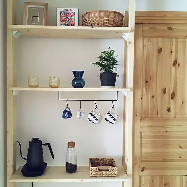 「インテリア映えを狙うならグリーンはコレが◎ふんわり涼しげなアジアンタム」の画像