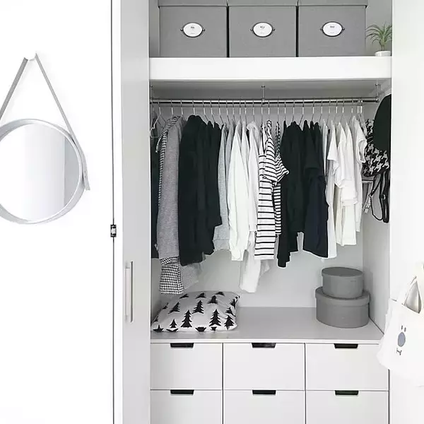 「開けるたびに気分があがる♪見せるクローゼットの実例集」の画像