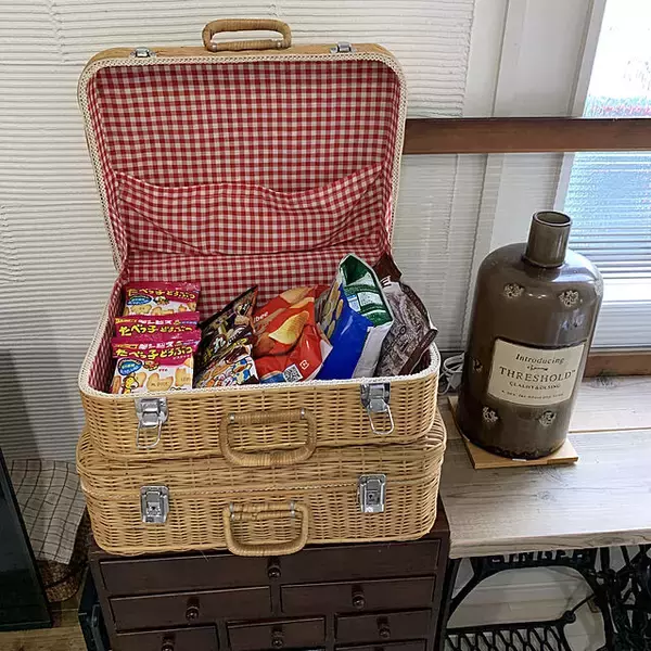 「隠すか見せて楽しむか♪ワクワクドキドキみんなのお菓子収納実例」の画像