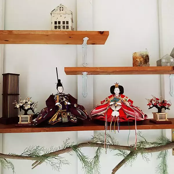 「パーツを組み合わせて好みの雰囲気に☆ラブリコで叶えるDIYシェルフ」の画像