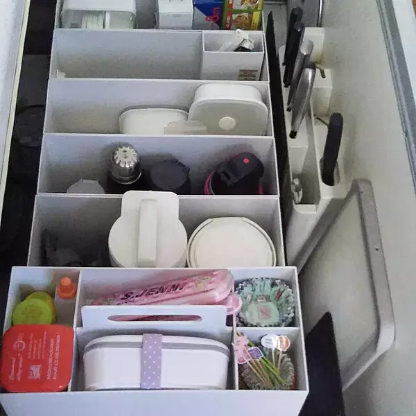 「キレイに整頓すれば時短にもなる！お弁当グッズの収納アイデア」の画像