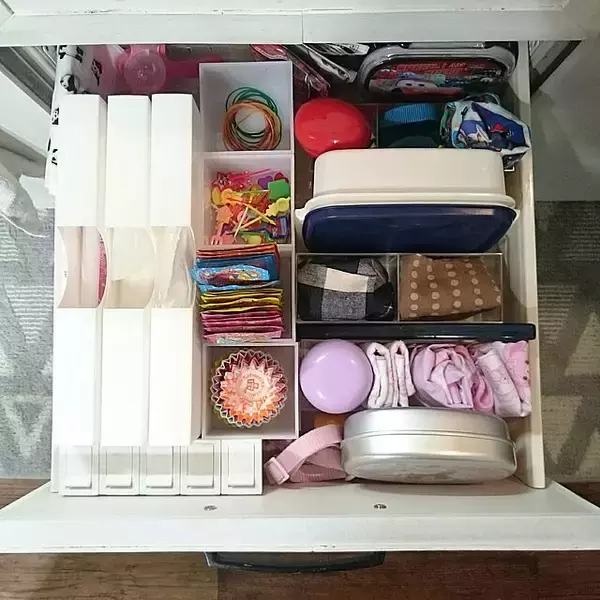 「キレイに整頓すれば時短にもなる！お弁当グッズの収納アイデア」の画像