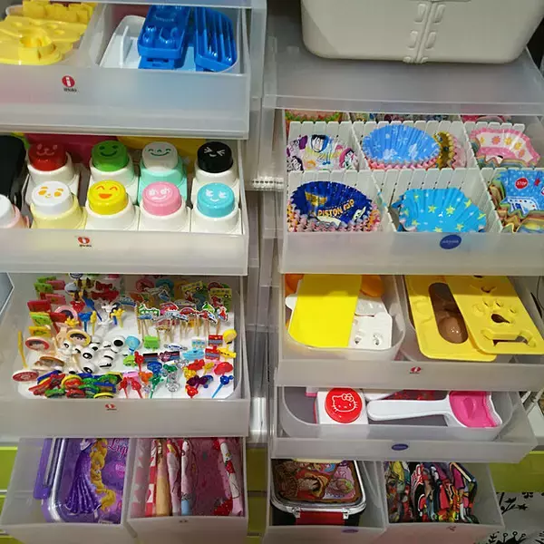 「キレイに整頓すれば時短にもなる！お弁当グッズの収納アイデア」の画像