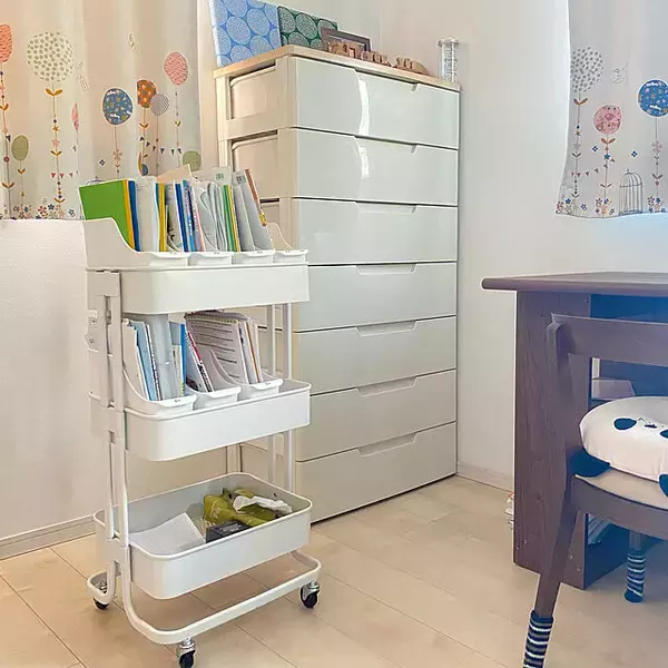 「こんな使い方もできるなんて！キッチンワゴンの便利な活用法」の画像