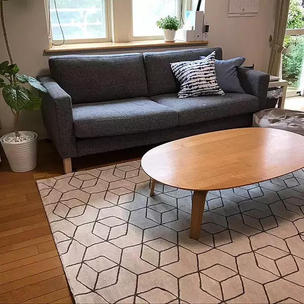 「洗練された大人のくつろぎタイムに☆IKEAのソファーがあるお部屋」の画像