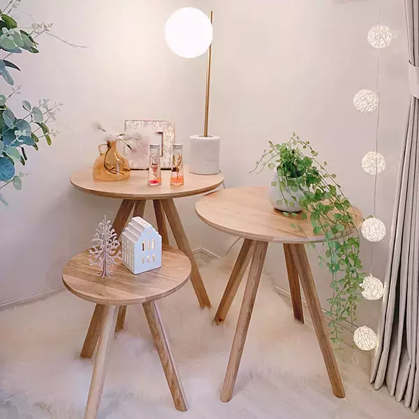 「ソファやベッドまわりで便利に使える！ニトリのサイドテーブル10選」の画像