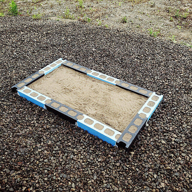 公園よりもおうちがいい♪安全で清潔に遊べるおうち砂場の作り方