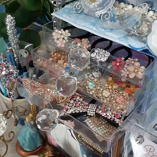 「ヘアアレンジがもっと楽しくなる♡ヘアゴムやヘアアクセサリーの収納」の画像