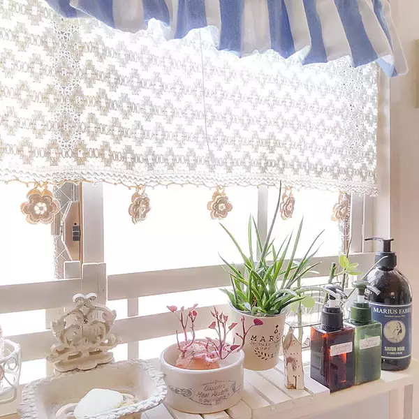 「これって自分で作れるの!?お部屋にマッチする手作りカーテンの実例10選」の画像