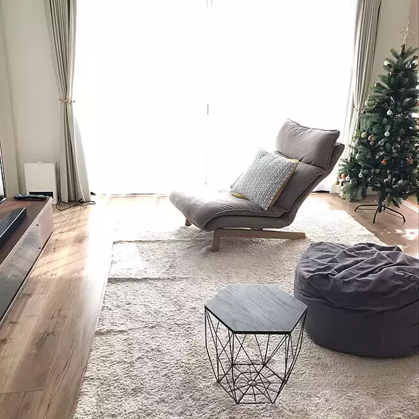 「広々ゆったり掃除も楽ちん♪ソファなしリビングで快適生活」の画像