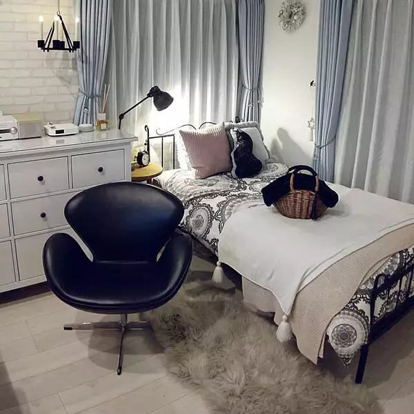 「なんとも言えない絶妙な色が魅力♡ニュアンスカラーを取り入れたインテリア」の画像