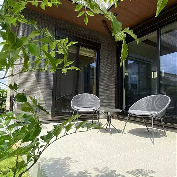 快適なアウトドアリビングに☆タイルデッキを取り入れる魅力＆活用実例集