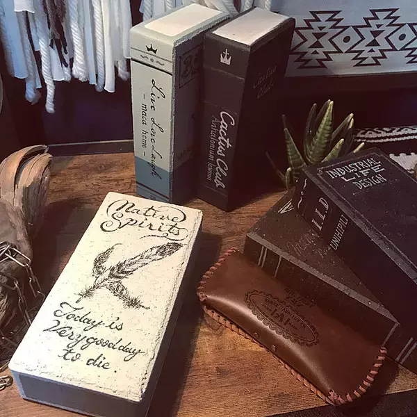 「インテリアにも使える！ブロック&レンガなどの積み材を使ったDIYアイデア」の画像