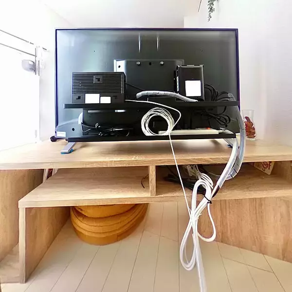 「これでもう気にならない！みんなが実践しているルーター収納アイデア」の画像