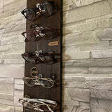 「「木板×目玉クリップでつくる、多用途に使える便利なメガネホルダー」 by baabaさん」の画像1