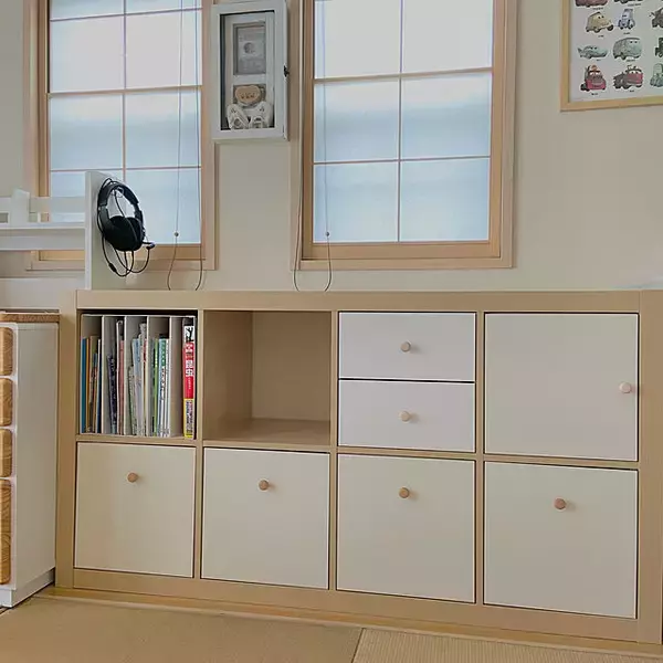 「カスタマイズして楽しめる♪IKEAのKALLAXを使った賢い収納」の画像