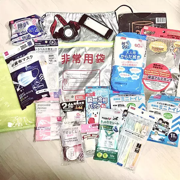 「安全のために用意したい☆100円ショップでそろう防災グッズ」の画像