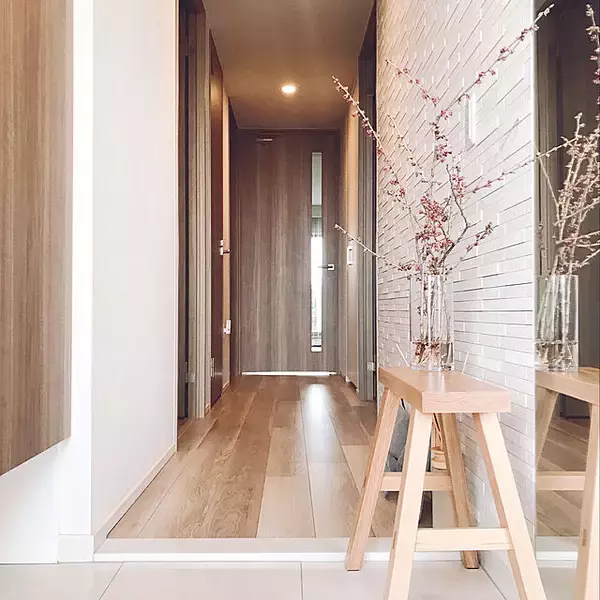 「はっとするようなアクセントに！お部屋に取り入れたい枝ものディスプレイ」の画像