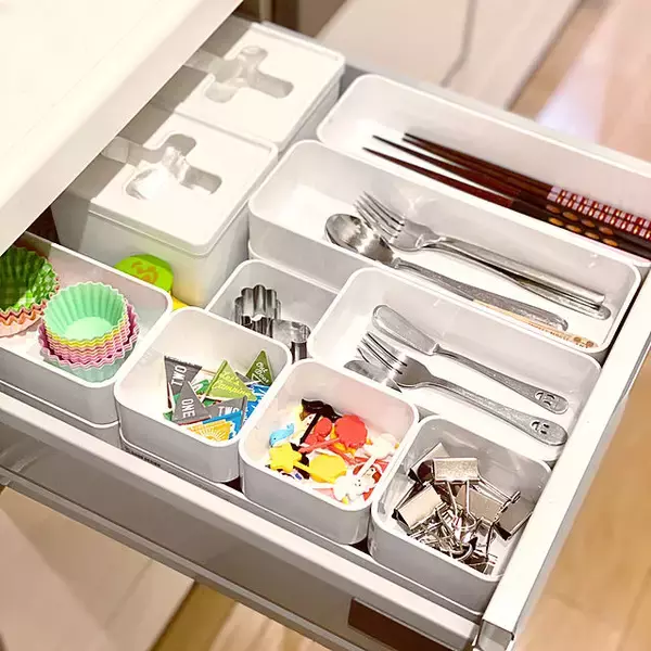 「いそがしい朝にもストレスなく☆すぐ手に取れるお弁当グッズの収納」の画像