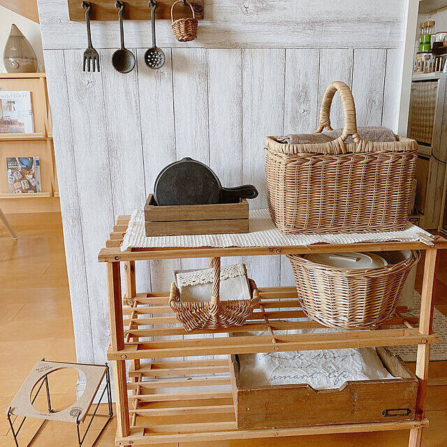 いそがしい朝にもストレスなく☆すぐ手に取れるお弁当グッズの収納