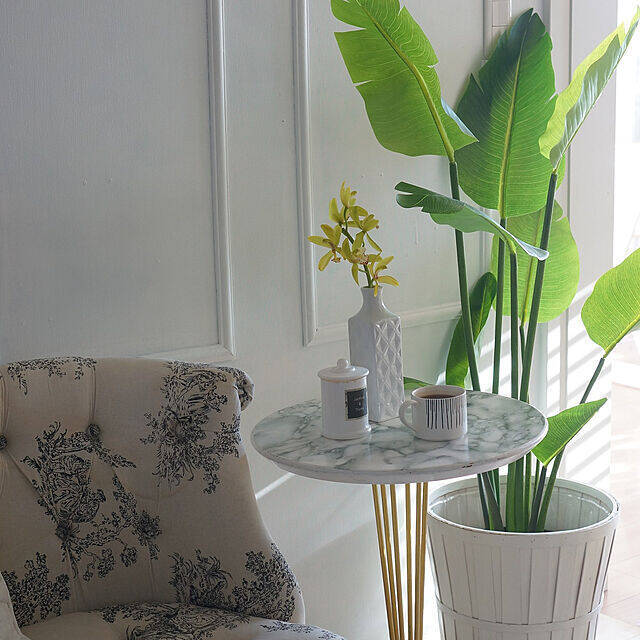 葉も幹も驚くほどリアル！ニトリの大きなフェイクグリーン