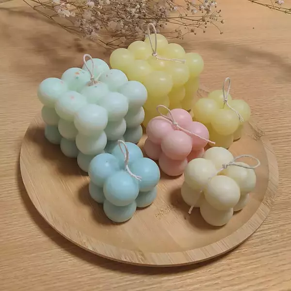 「簡単に作れて、癒されるインテリア雑貨。手作りキャンドルのある暮らし」の画像