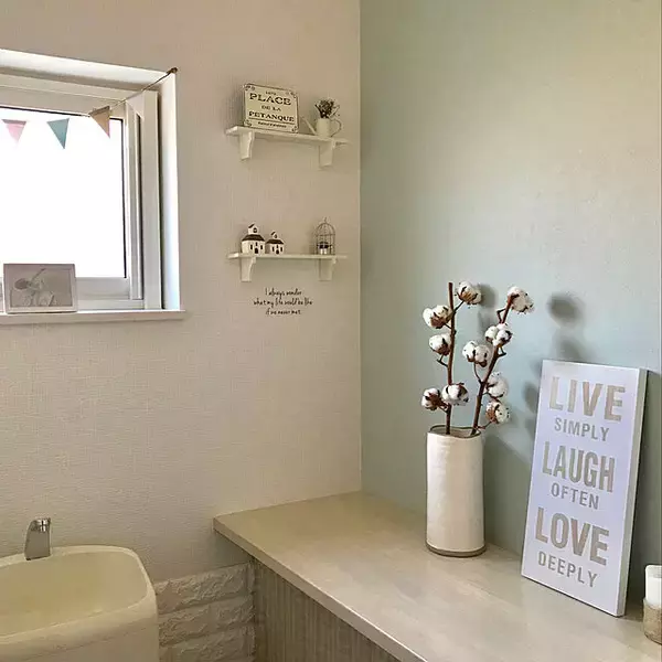 「ナチュラルさとふわふわ感が魅力☆コットンフラワーのあるインテリア」の画像