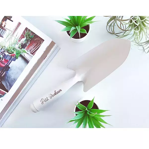 「ガーデンライフが充実する♡ダイソーのガーデニング関連アイテム集」の画像