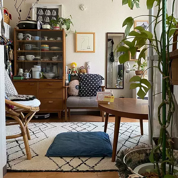 「インテリアを明るく印象的に変えてくれる☆壁掛けミラーのあるお部屋」の画像