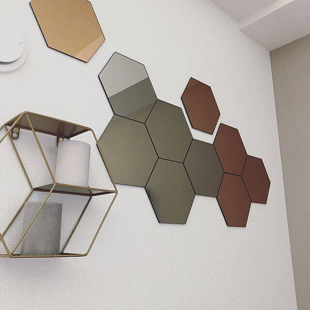 インテリアを明るく印象的に変えてくれる☆壁掛けミラーのあるお部屋