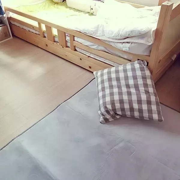 「敷くだけでお部屋の印象チェンジ☆しまむらのラグ特集」の画像