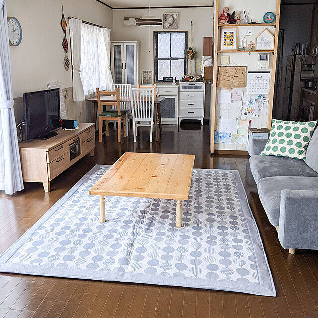 敷くだけでお部屋の印象チェンジ☆しまむらのラグ特集