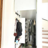 「お部屋がすっきりとした印象に☆ロールスクリーンを使った目隠し収納」の画像3