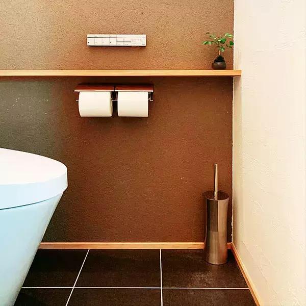 「和にも洋にも合わせたくなる◎重厚な魅力がある土壁のお部屋」の画像