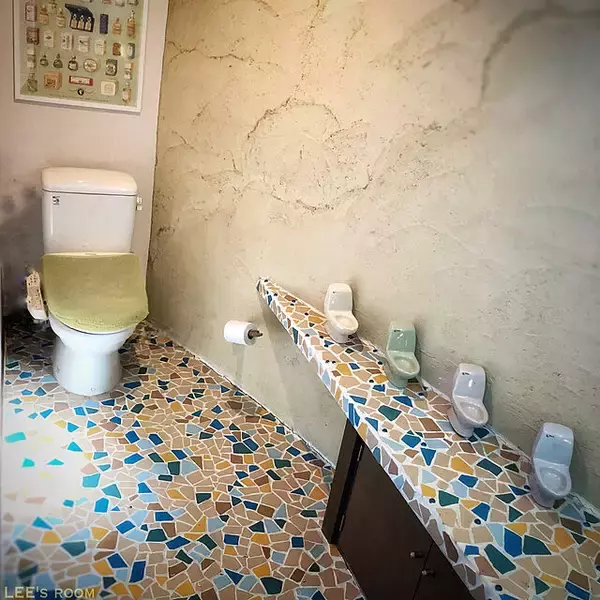 「和にも洋にも合わせたくなる◎重厚な魅力がある土壁のお部屋」の画像