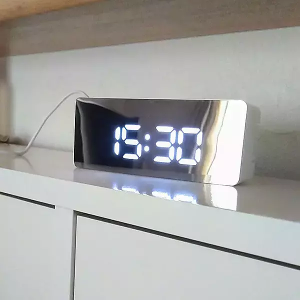 「リビングダイニングを快適に♪ダイソーのおすすめアイテム10選」の画像