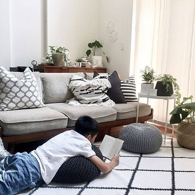 プフがきっと欲しくなる☆プフを取り入れたお部屋と便利な使い方をご紹介