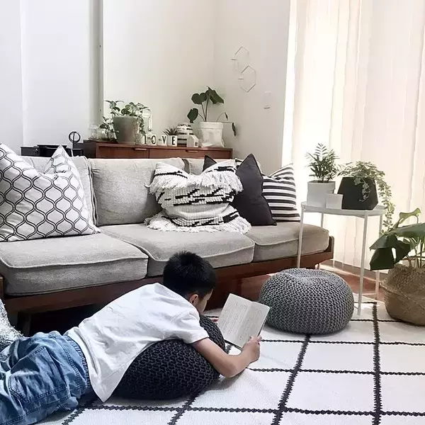 「プフがきっと欲しくなる☆プフを取り入れたお部屋と便利な使い方をご紹介」の画像