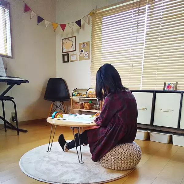 「プフがきっと欲しくなる☆プフを取り入れたお部屋と便利な使い方をご紹介」の画像