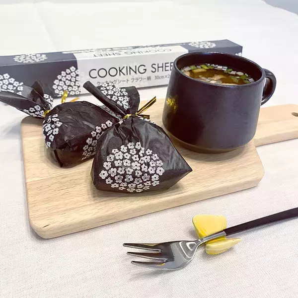 「セリアのクッキングシートを使いたい！お気に入りの柄を楽しむアイデア集」の画像