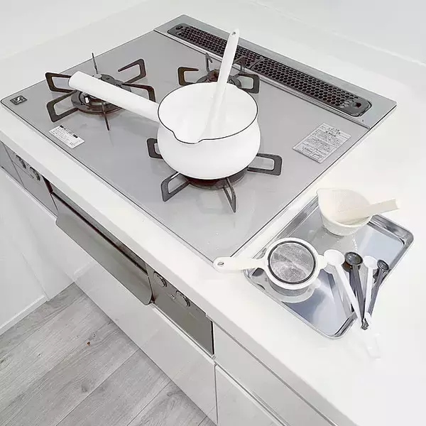 「かわいらしくて使い勝手もバツグン！キッチンに置きたいミルクパン10選」の画像