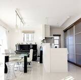 「「全面扉で生活感を隠す！白く明るい空間に溶け込むキッチン」 by hiromimimiさん」の画像5